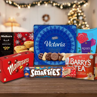 Festive Treats Hamper (FREE Delivery to USA) image
